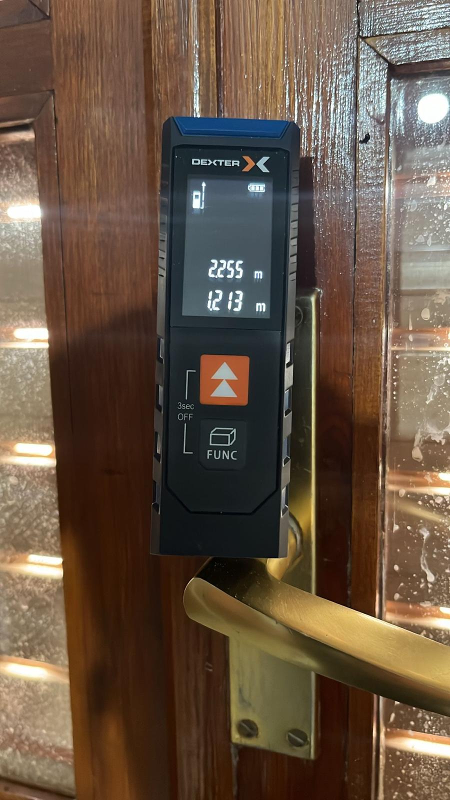 Telémetro láser para mediciones precisas en diagnóstico energético